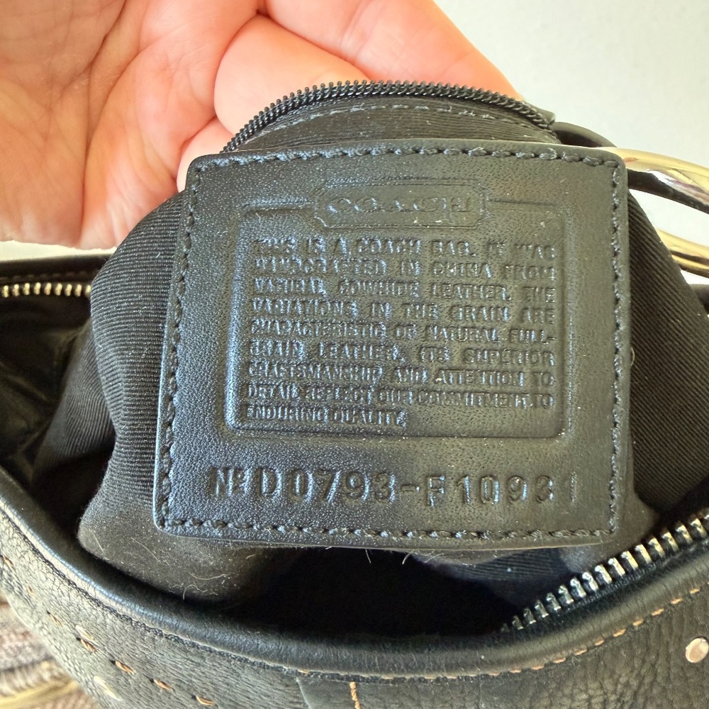 đź–¤GORGEOUS Vintage Coach Leather Black Studded Rivet Soho Shoulder Bag F10931 đź–¤ - Picture 8 of 8